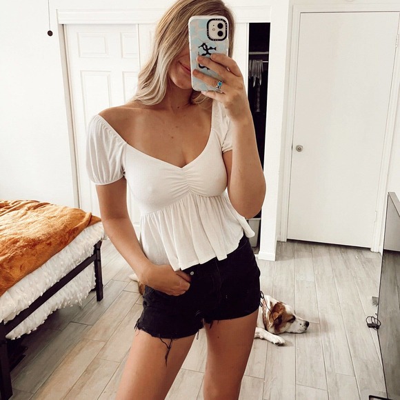 FOREVER 21 Tops - Forever 21 White Peplum Blouse Size Small Bohemian Boho Short Sleeve